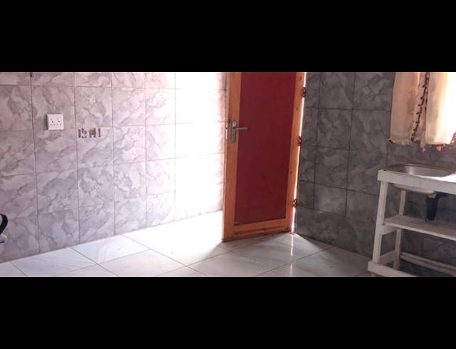 2 BEDROOM HOUSE FOR SALE IN BRAM FISCHERVILLE